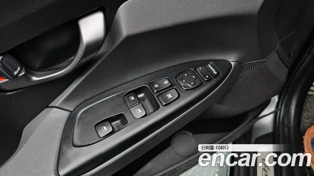 Hyundai Veloster (JS) id 2844818 из Кореи 9