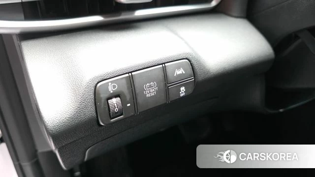 Hyundai Avante Hybrid (CN7) id 4609100 из Кореи 9