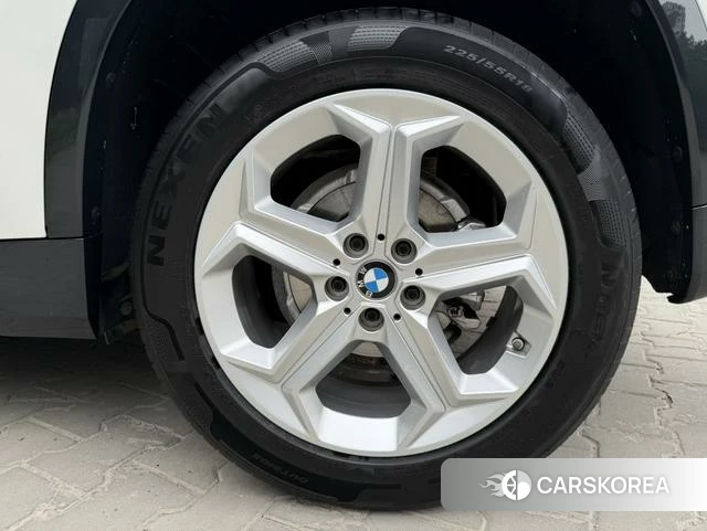 BMW X1 id 4387648 из Китая 9