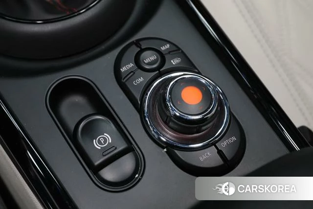 MINI CLUBMAN id 4228536 из Китая 9