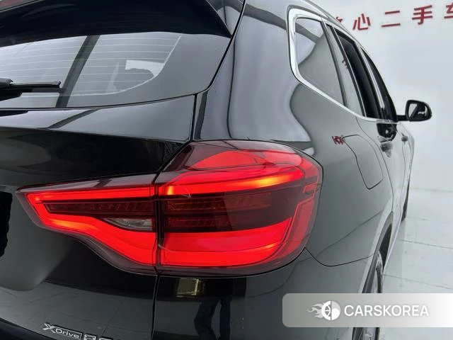 BMW X3 id 4348812 из Китая 9