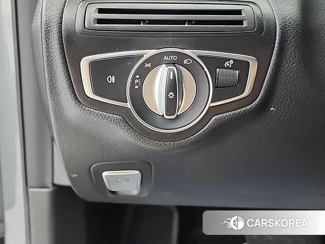 Mercedes-Benz C-Class W205 id 4502789 из Кореи 9