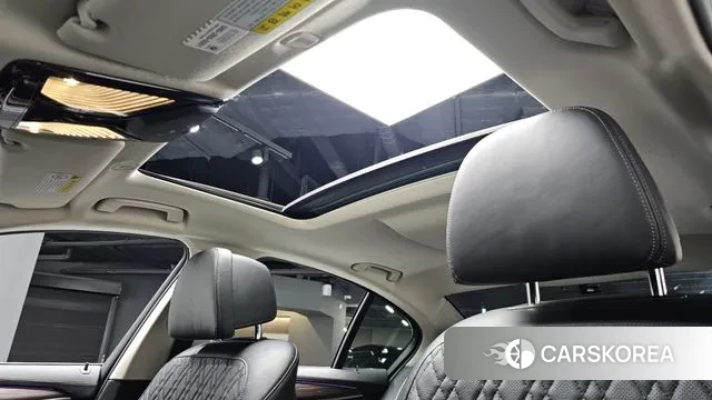 BMW 5 Series (G30) id 3345075 из Кореи 9