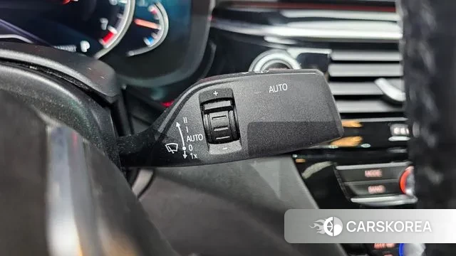 BMW 5 Series (G30) id 3238999 из Кореи 9