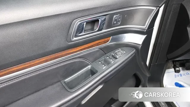 Ford Explorer id 3308259 из Кореи 9