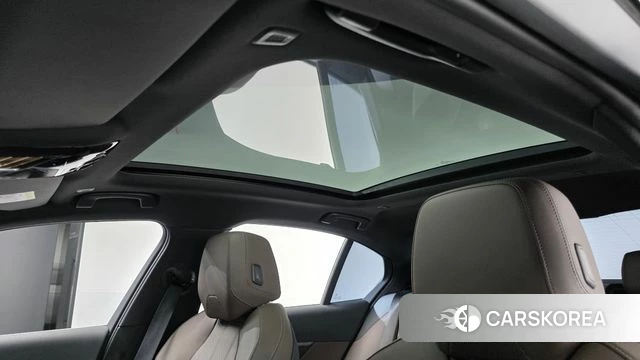 BMW 5 Series (G60) id 4186000 из Кореи 9