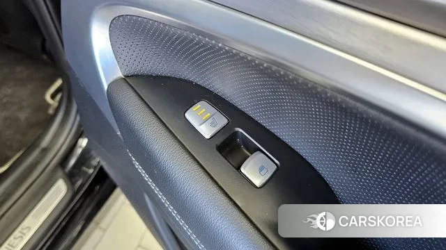 Genesis G70 id 3248768 из Кореи 9