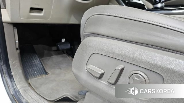 Kia Carnival 4th generation id 4631995 из Кореи 9