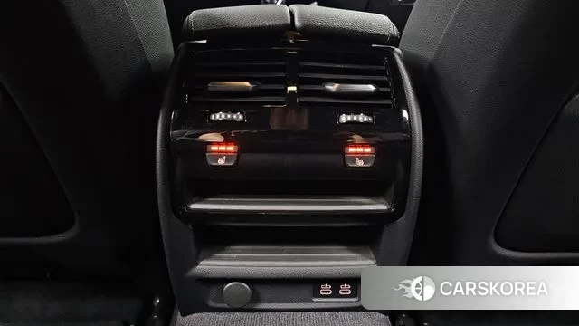 BMW 5 Series (G30) id 2890848 из Кореи 9