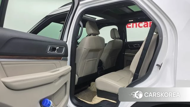 Ford Explorer id 4225724 из Кореи 9