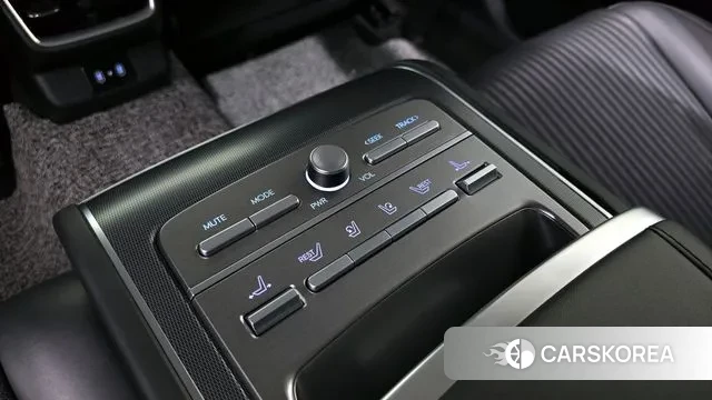 Hyundai Grandeur (GN7) id 3555590 из Кореи 9