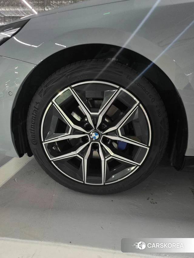 BMW 5 Series (G60) id 4916645 из Кореи 9