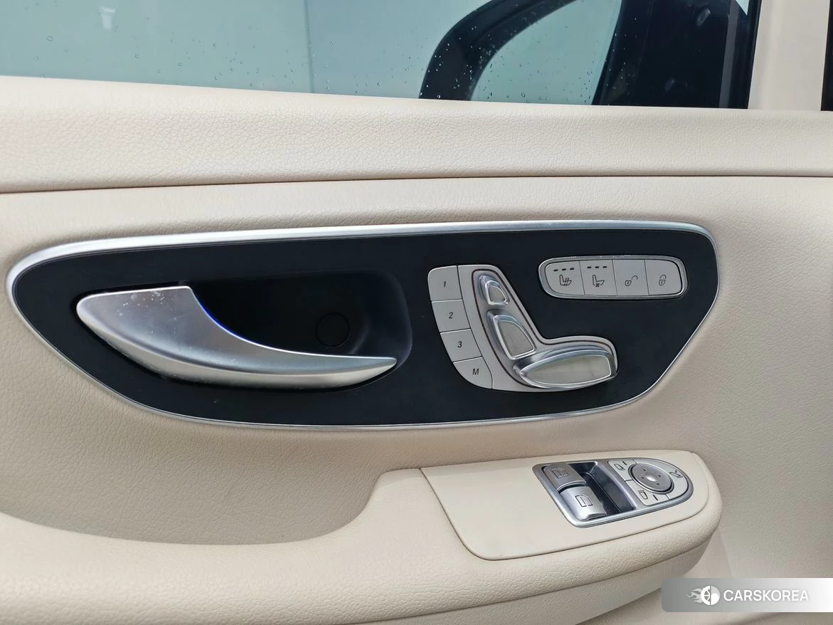 Mercedes-Benz V-class id 4455816 из Китая 9
