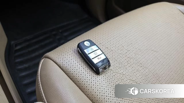 Kia The New Carnival id 4672629 из Кореи 9
