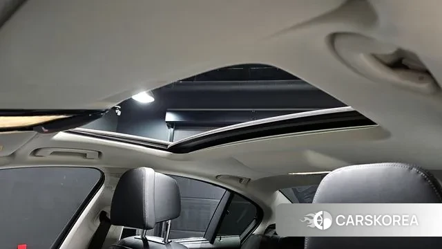 BMW 5 Series (G30) id 3770398 из Кореи 9