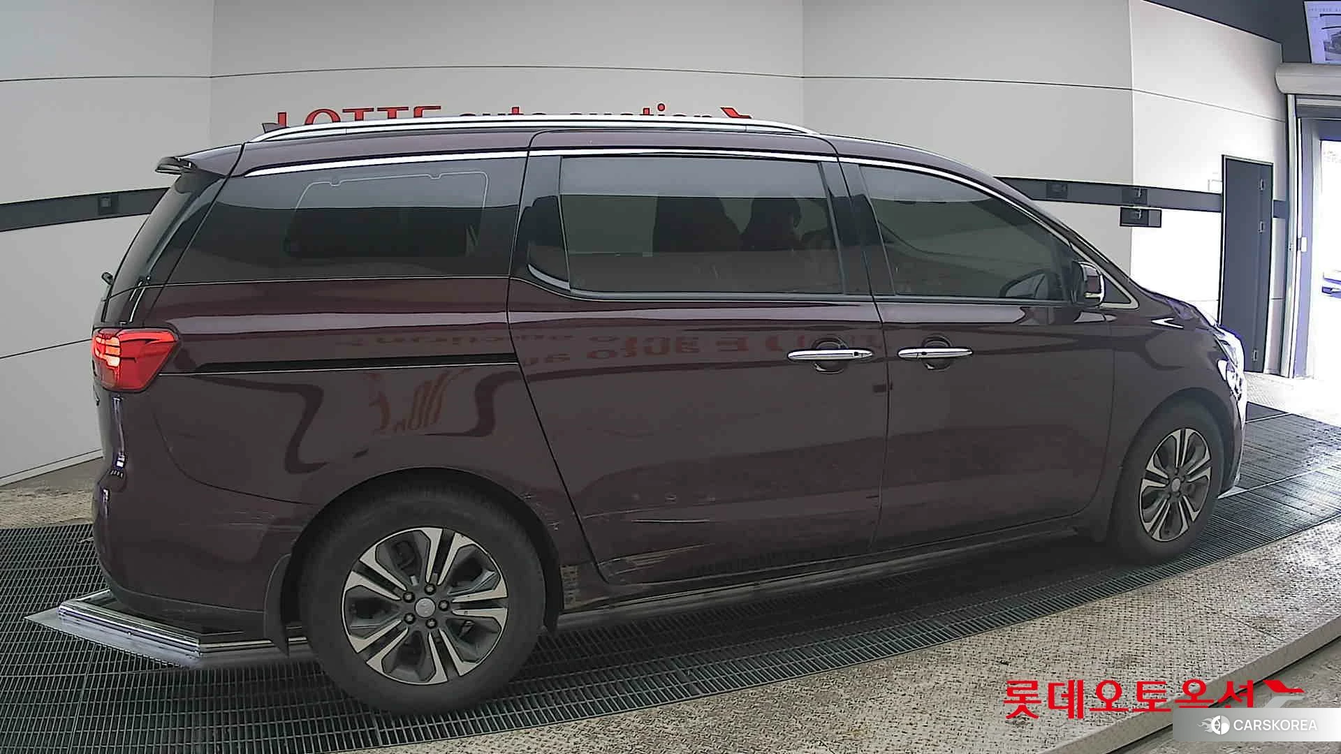 Kia Carnival id 3869416 из Кореи 9