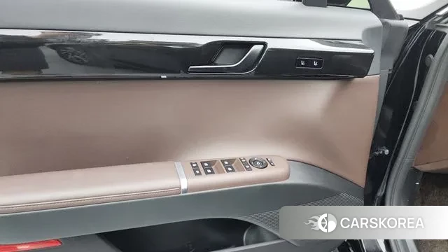 Hyundai Grandeur Hybrid (GN7) id 2963843 из Кореи 9