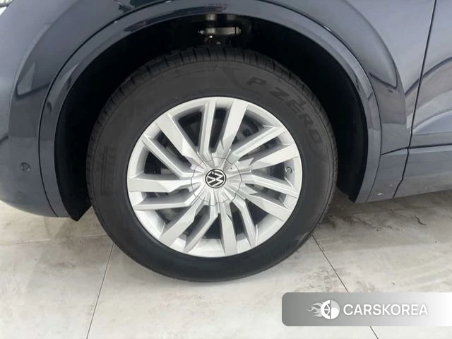 Volkswagen Touareg id 4299400 из Китая 9