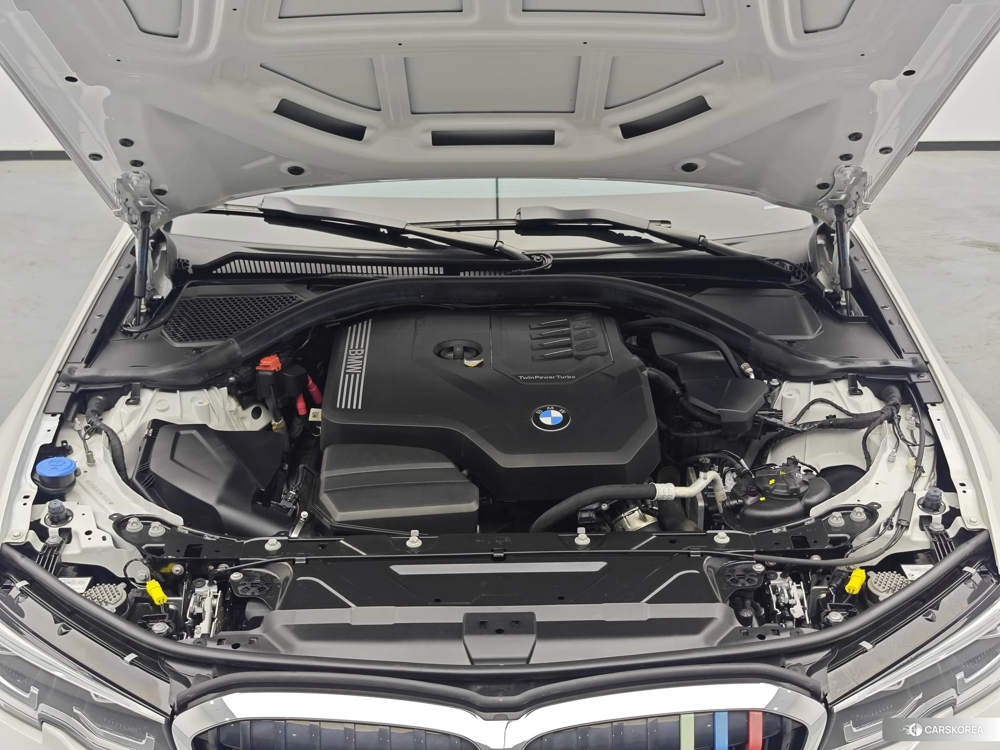 BMW 3 series id 4467742 из Китая 9