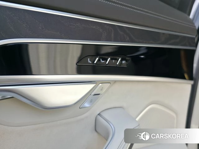 Audi A8 (D5) id 4196967 из Кореи 9