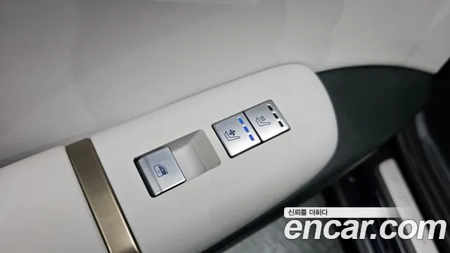 Hyundai Grandeur (GN7) id 2607016 из Кореи 9