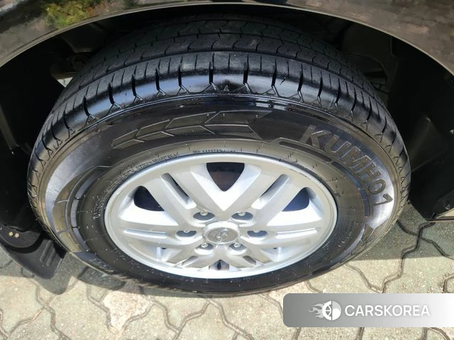 Hyundai The New Grand Starex id 4693192 из Кореи 9