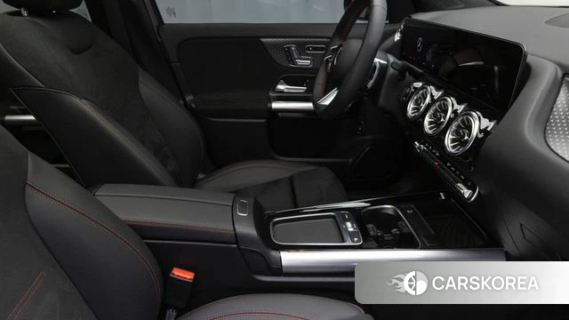 Mercedes-Benz GLA - Class H247 id 3792765 из Кореи 9