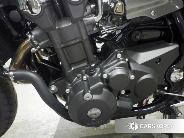 Honda CB1300SF SP id 4184223 из Японии 9