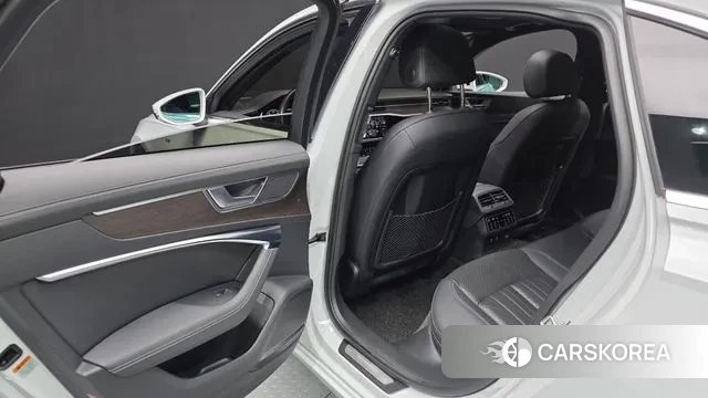 Audi A6 (C8) id 3394441 из Кореи 9