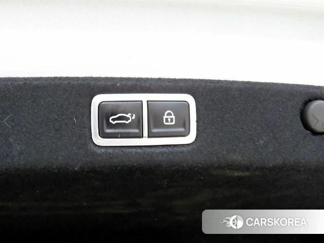 Hyundai Grandeur (GN7) id 4254960 из Кореи 9