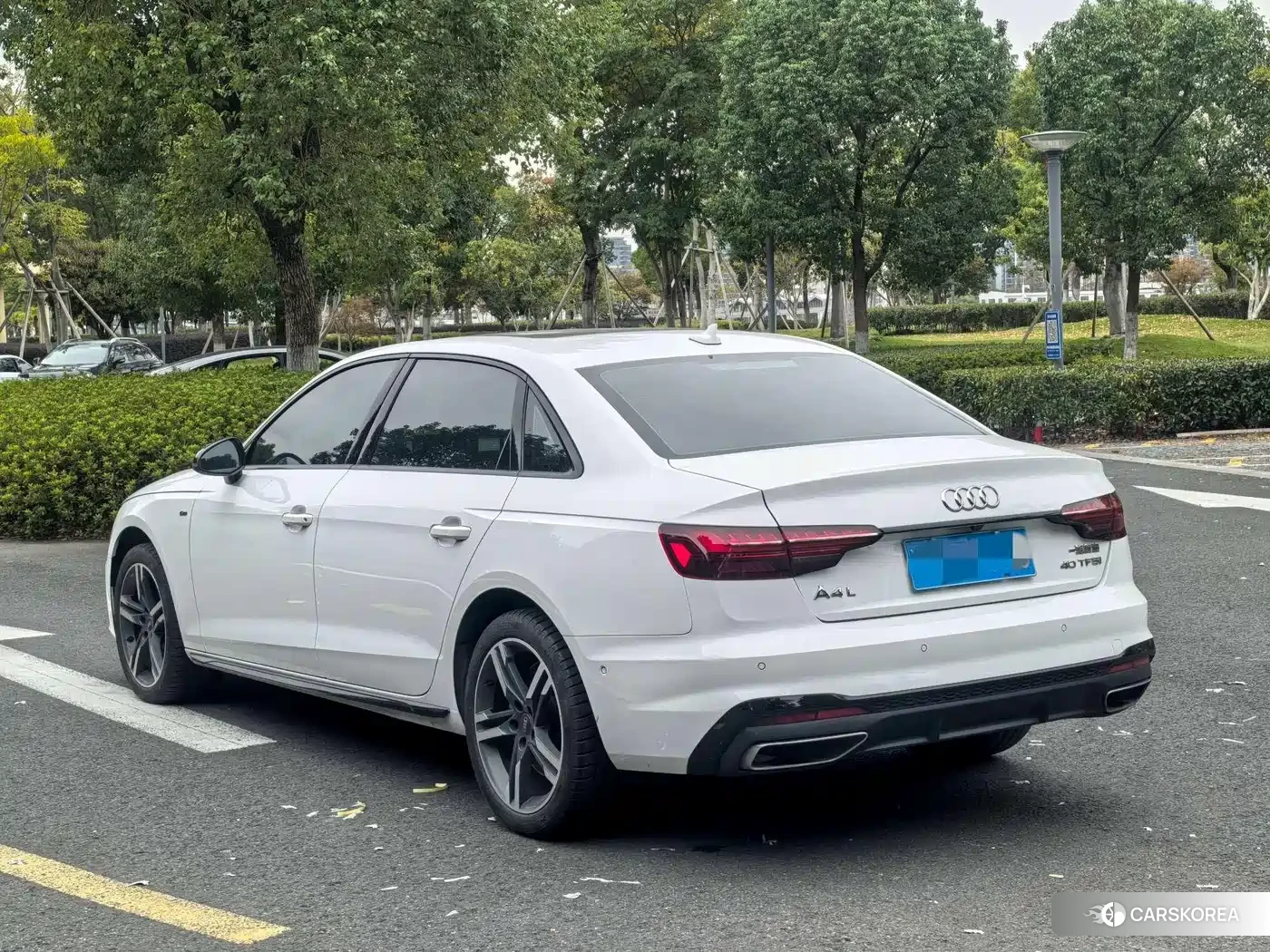 Audi A4L id 4583892 из Китая 9