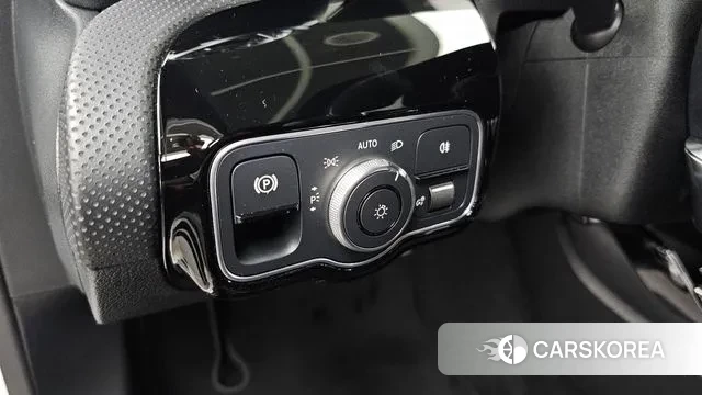 Mercedes-Benz A-Class W177 id 3740237 из Кореи 9