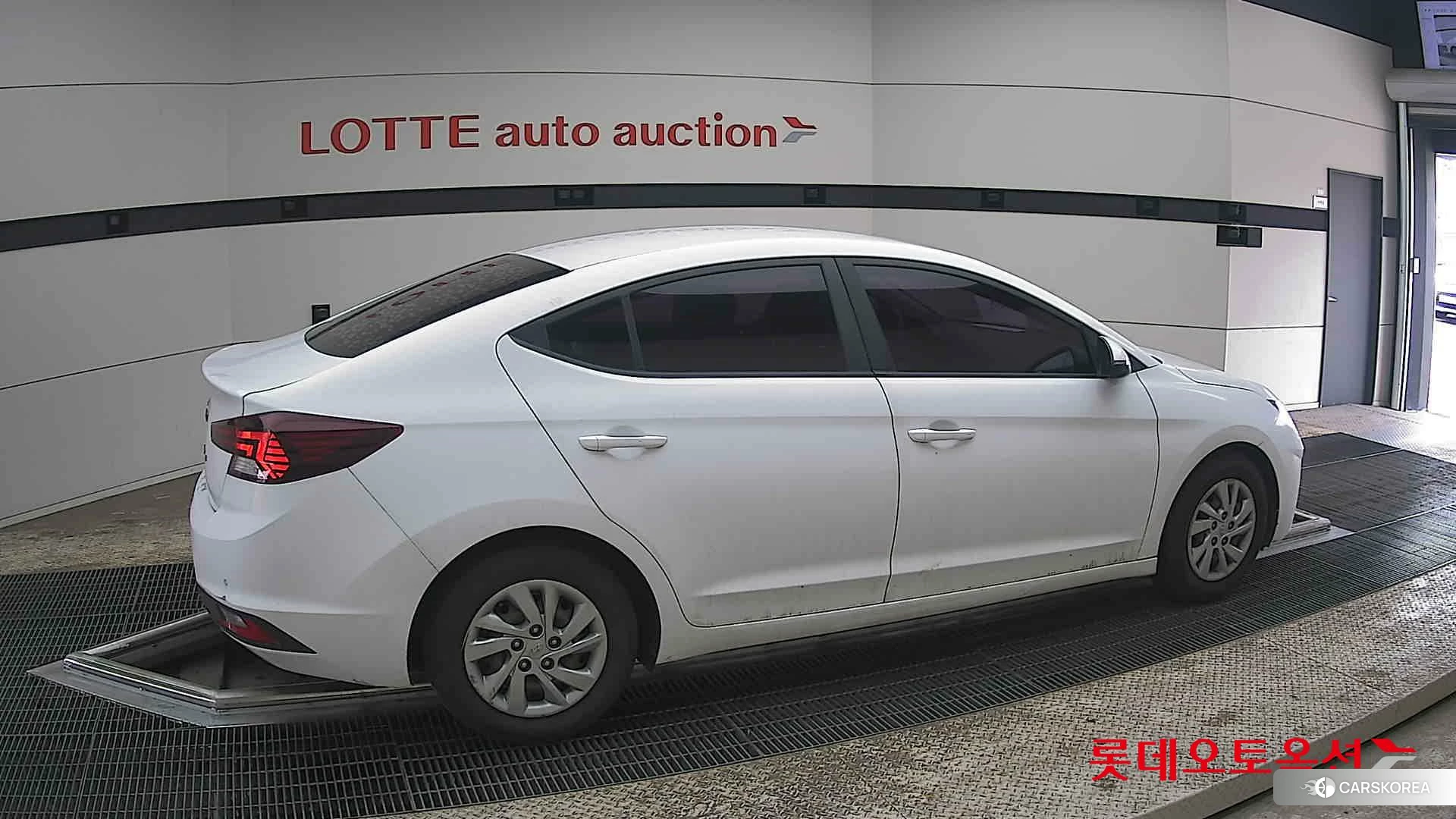 Hyundai Avante id 3888348 из Кореи 9