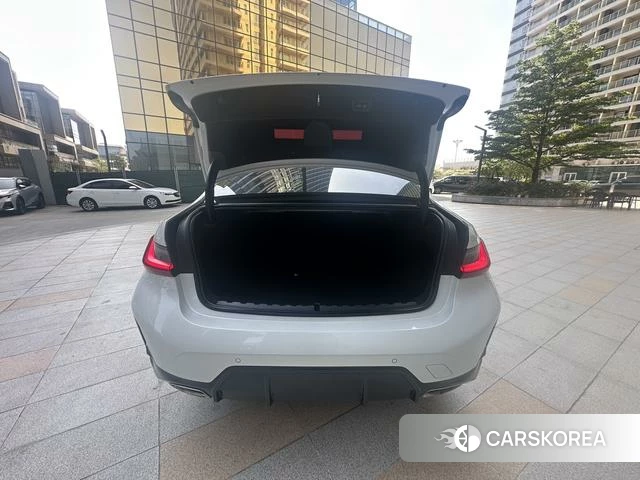 BMW 3 series id 4380407 из Китая 9