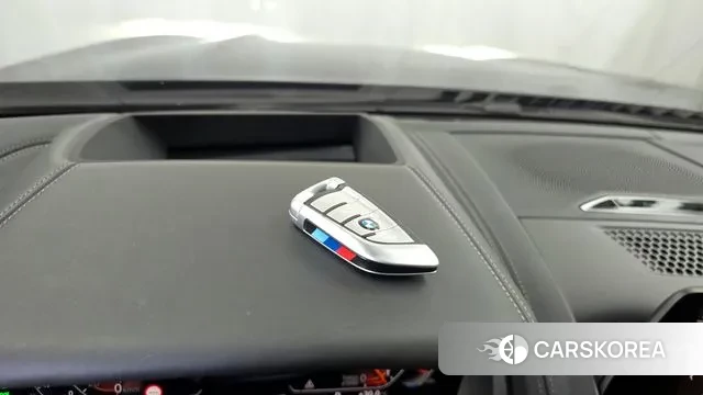 BMW 8 Series (G15) id 2915888 из Кореи 9