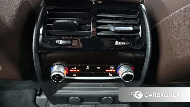 BMW 5 Series (G30) id 3474563 из Кореи 9