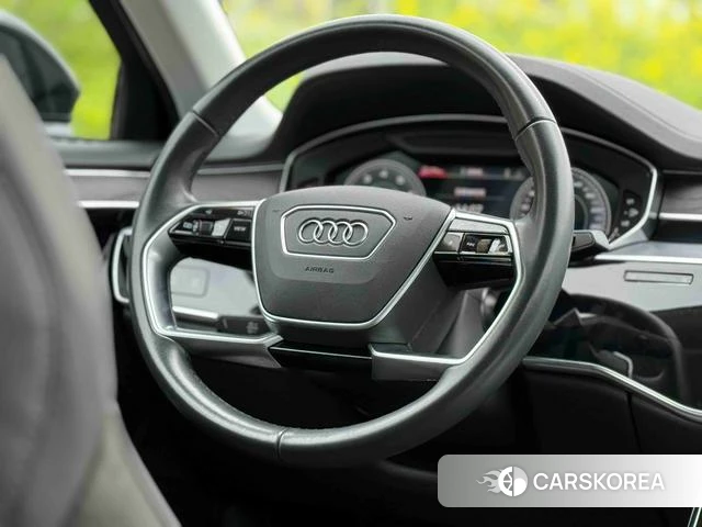 Audi A8 id 4277705 из Китая 9