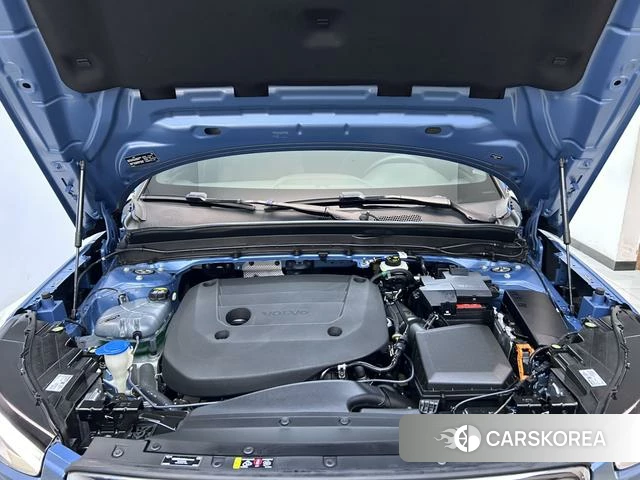 Volvo XC40 id 3927129 из Китая 9