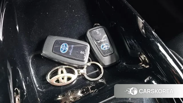 Toyota Prius 4th Generation id 3588523 из Кореи 9