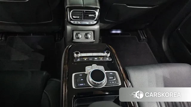 Genesis G90 id 3591979 из Кореи 9