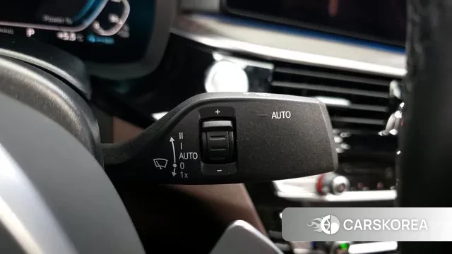 BMW 5 Series (G30) id 3772093 из Кореи 9