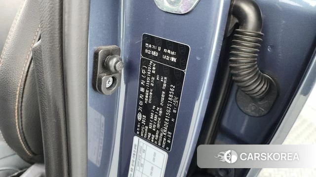 Kia Stonic id 4781153 из Кореи 9