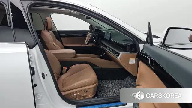 Hyundai Grandeur Hybrid (GN7) id 3776396 из Кореи 9