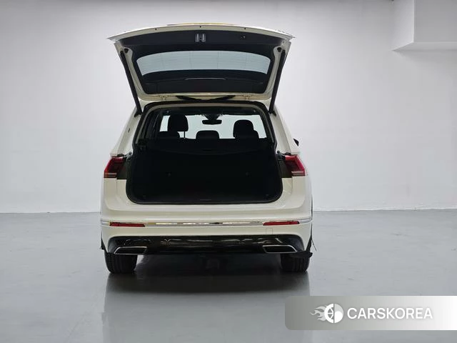 Volkswagen Tiguan L PHEV id 4222349 из Китая 9