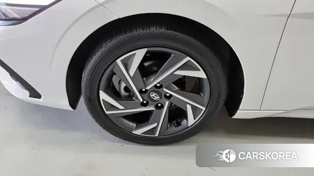 Hyundai The New Avante (CN7) id 2963921 из Кореи 9