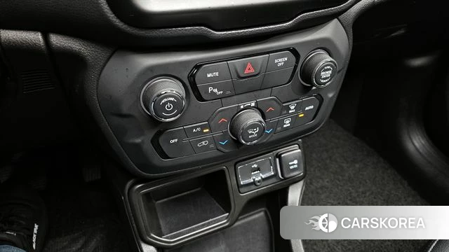 Jeep Renegade id 3865731 из Кореи 9