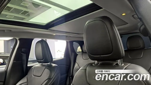 Jeep Cherokee (KL) id 2946217 из Кореи 9