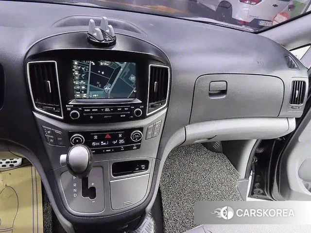 Hyundai The New Grand Starex id 3039298 из Кореи 9