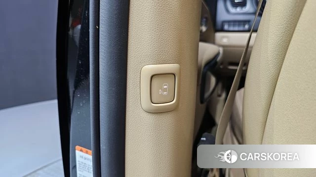 Kia The New Carnival id 4642902 из Кореи 9