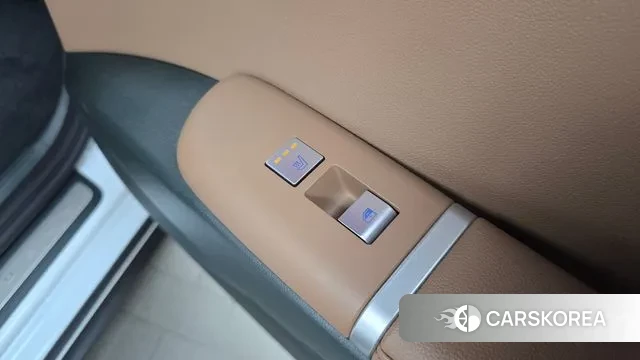 Hyundai Grandeur Hybrid (GN7) id 3316475 из Кореи 9